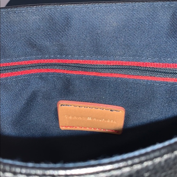 Black Tommy Hilfiger Leather Crossbody Purse - Picture 5 of 5